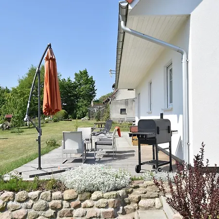 Mit Trampolin In Hornstorf, Cleaning Included Hornstorf